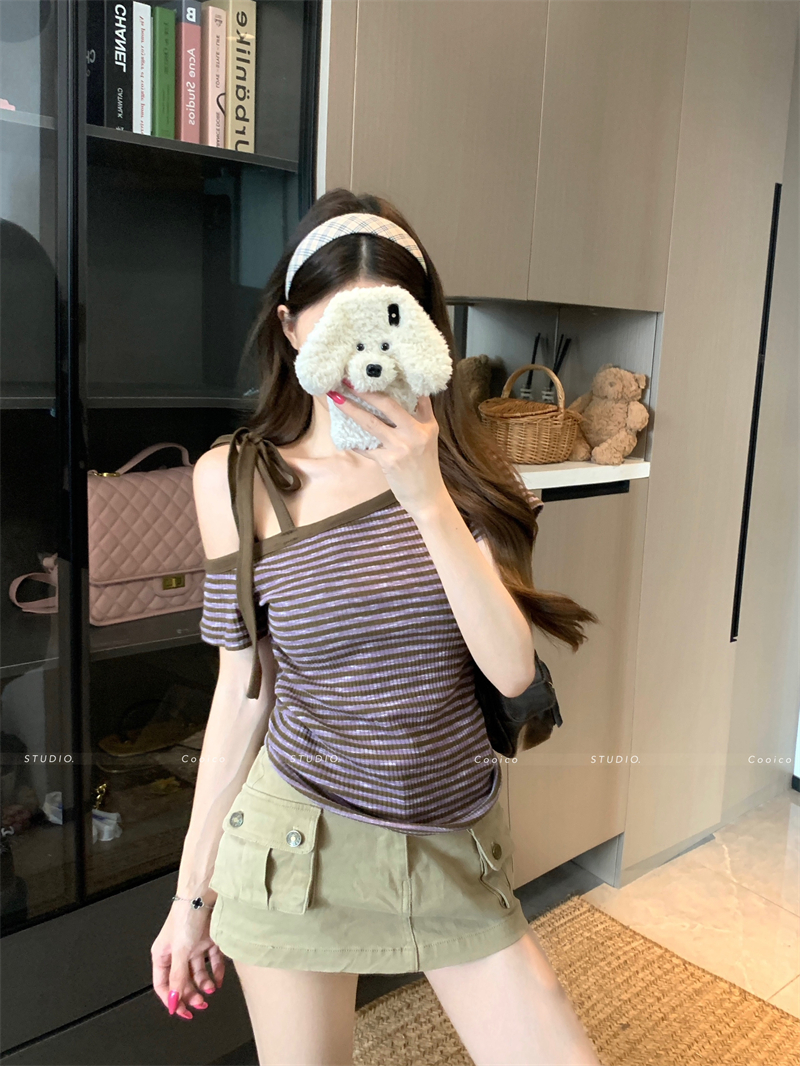 Women's Striped One-Shoulder Short Sleeve T-Shirt Summer Slim Korean Off-Shoulder Unique Hot Girl Top - Image 3