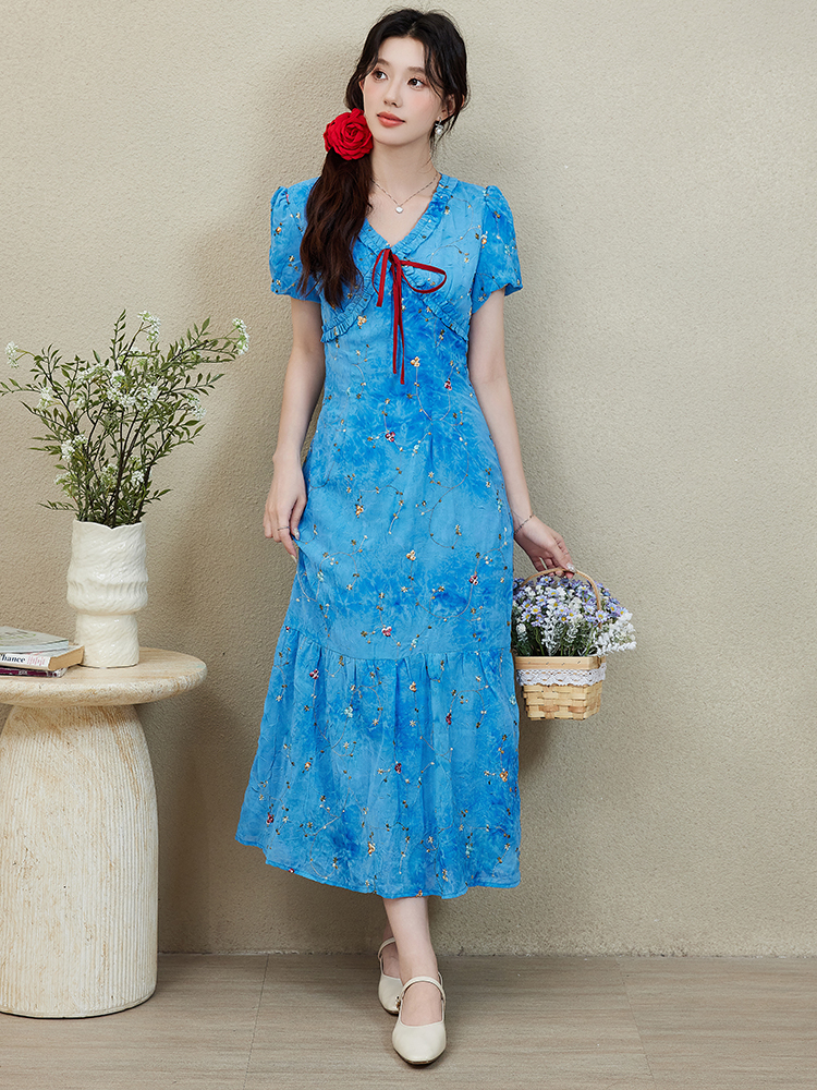 embroidered-tie-dye-tencel-dress-women-2026-summer-v-neck-floral-long-dress
