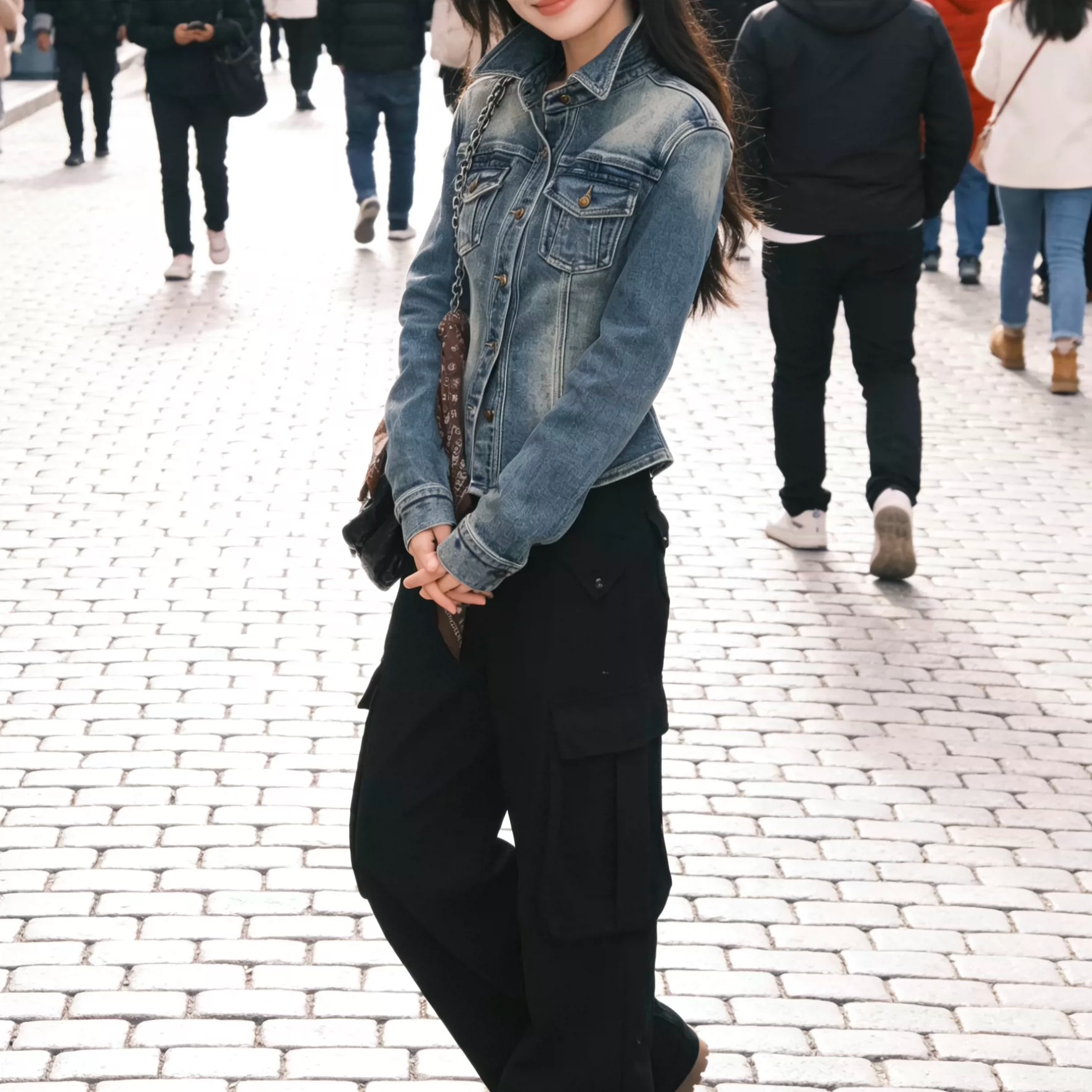 Street Hong Kong Style Retro Niche Design Denim Jacket Women 2026 Summer New Shoulder-Fitted Waist-Cinched Shirt - Image 4